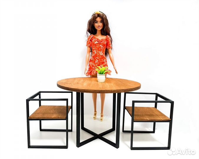Стол и стулья для Барби из фанеры лофт