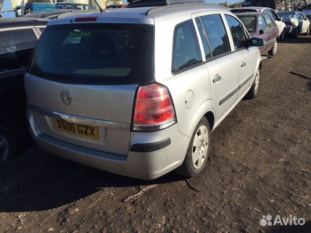 Разбор на запчасти Opel Zafira B