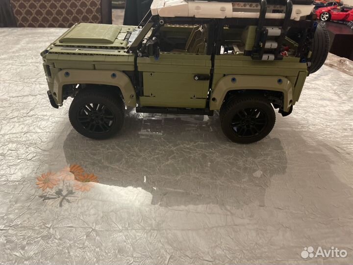 Lego technic land rover