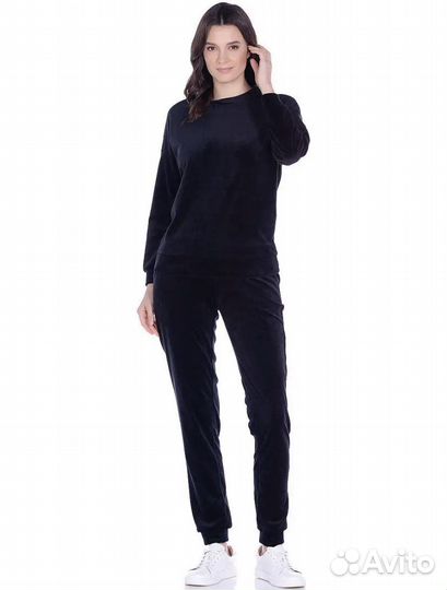 Костюм новый женский велюровый 46