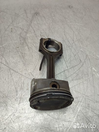 Поршень с шатуном Hyundai Sonata NF G4KA