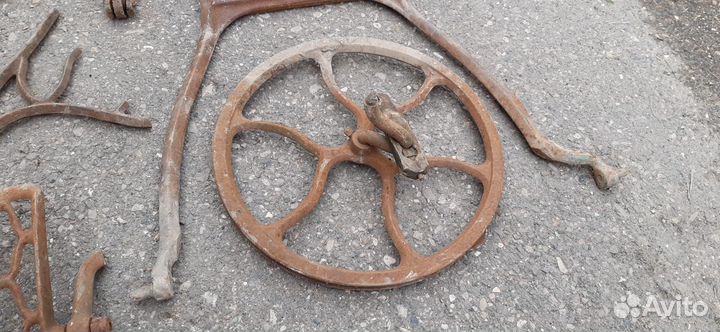 Швейная машинка зингер ножная