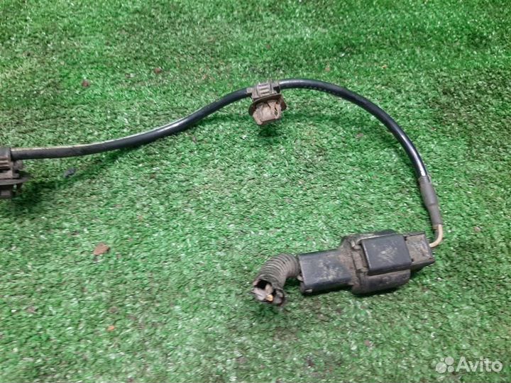 Датчик ABS задний правый Mitsubishi Grandis 2008