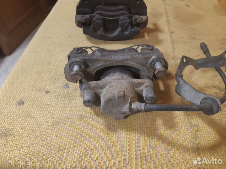 Суппорт передний Nissan Terrano/Duster 2014