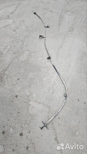 Продам трос ручника задний левый 47560TL0G52