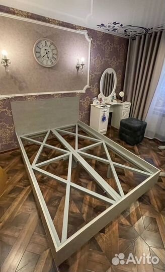 Парящие кровати в наличии