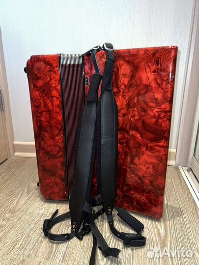 Аккордеон Royal Standard Montana