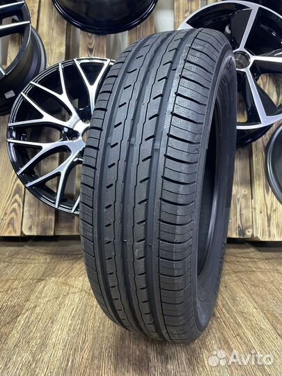 Yokohama BluEarth-ES ES32 215/50 R17 95V