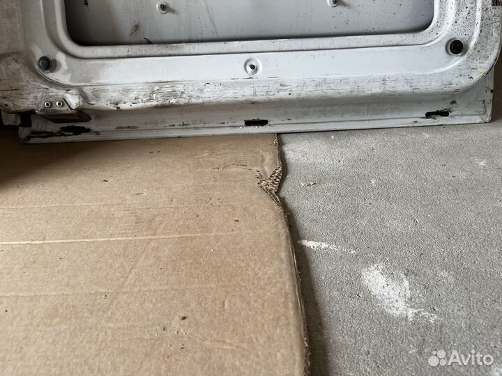 Дверь зад левая Мерседес Спринтер