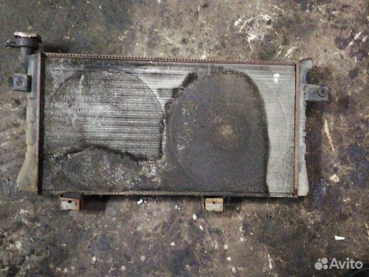 Радиатор охлаждения niva 212140