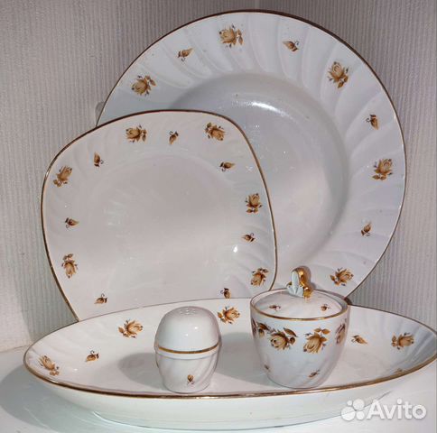 Предметы столового сервиза юуфз