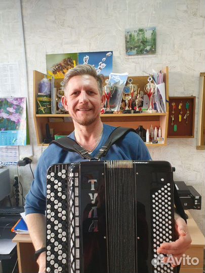 Баянист на праздник