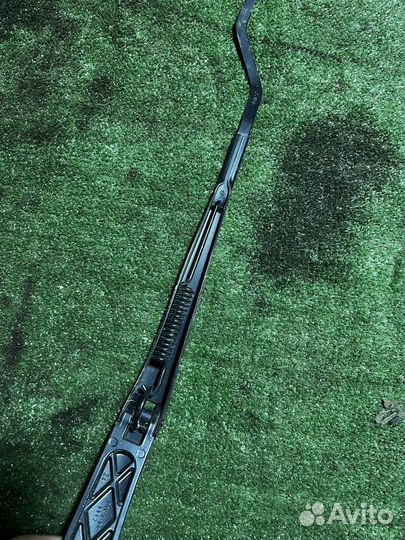 Поводок дворника левый Kia Rio 3 1.6 2016г