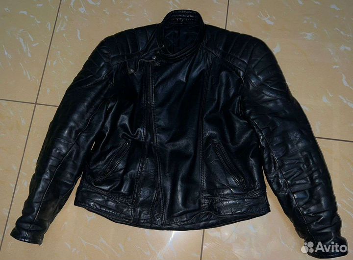 Продам кожаную мотокуртку imatra
