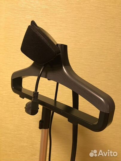 Продаю вертикальный отпариватель Tefal