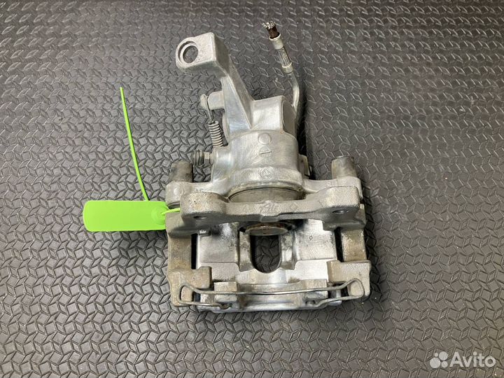 Суппорт тормозной задний левый Jaguar XJ X351 2012