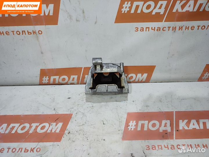 Подушка крепления двигателя правая Volkswagen