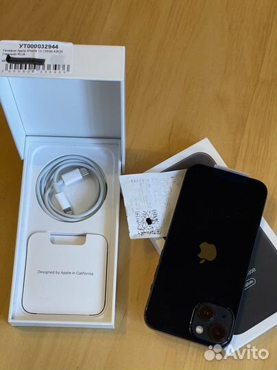 Телефон iPhone 13