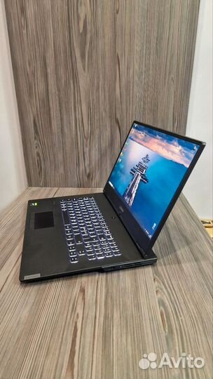 Lenovo Legion 17