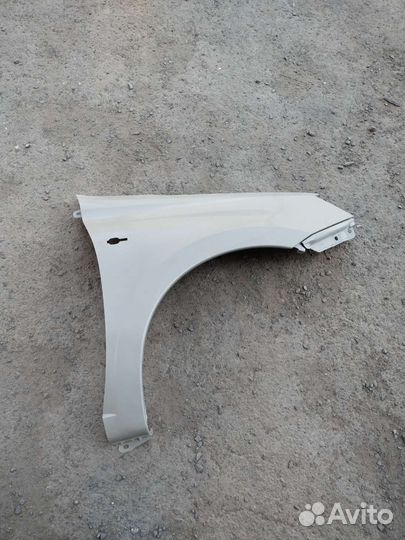 LADA granta крыло переднее правое