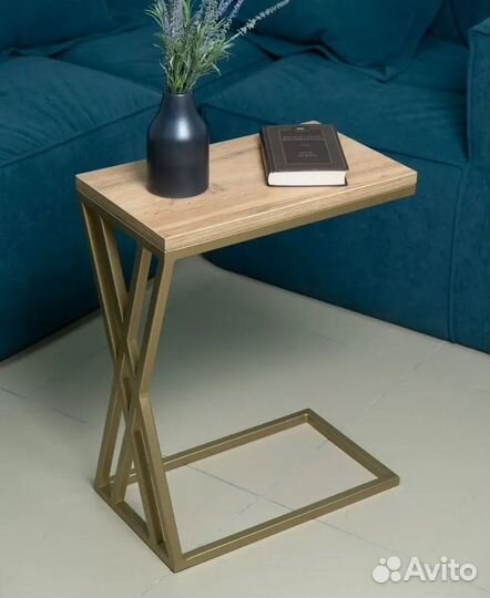Столик кофейный приставной