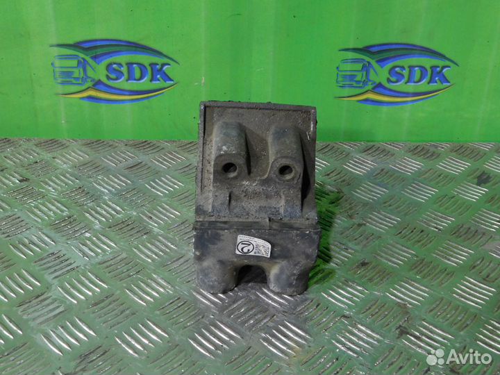 Опора двигателя передняя 1806735 Даф