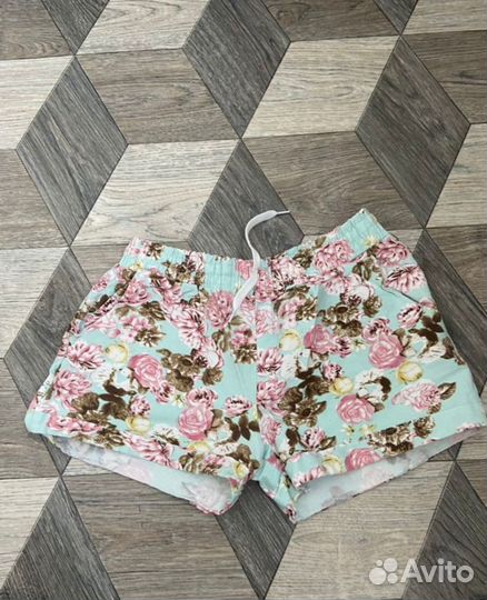 Пакет женских вещей 44 размер