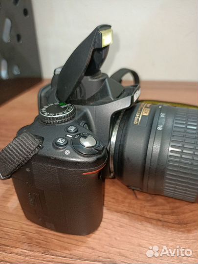 Цифровая камера Nikon D3000 Kit 18-55mm VR (10.2MP