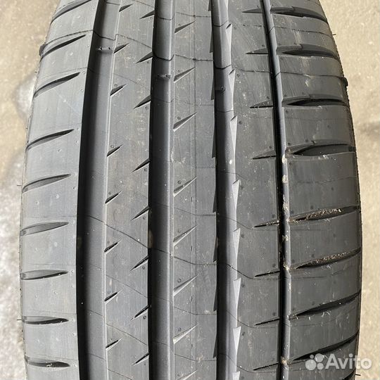 Michelin Pilot Sport 4 S 245/45 R20