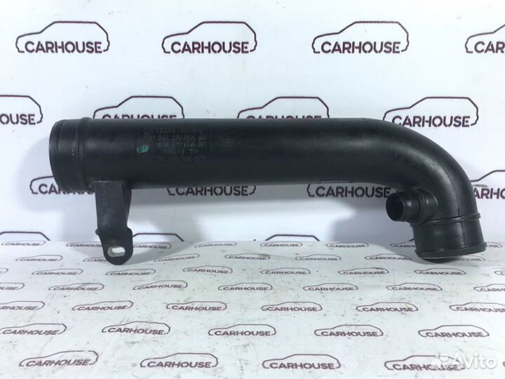 Патрубок воздушного фильтра Volkswagen Passat B6