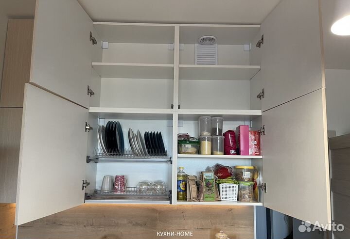 Кухонный гарнитур. Цена за всю кухнюCN:027679