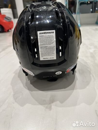 Продаю хоккейный шлем