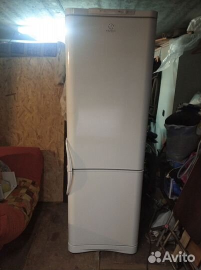 Холодильник Индезит