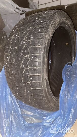 Pirelli Ice Zero 245/40 R18 97H