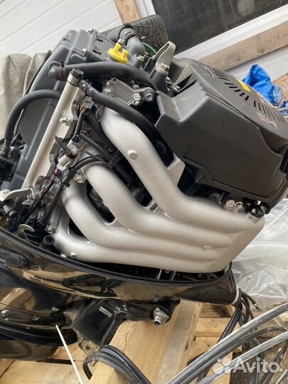 Лодочный мотор Suzuki DF140A 2013