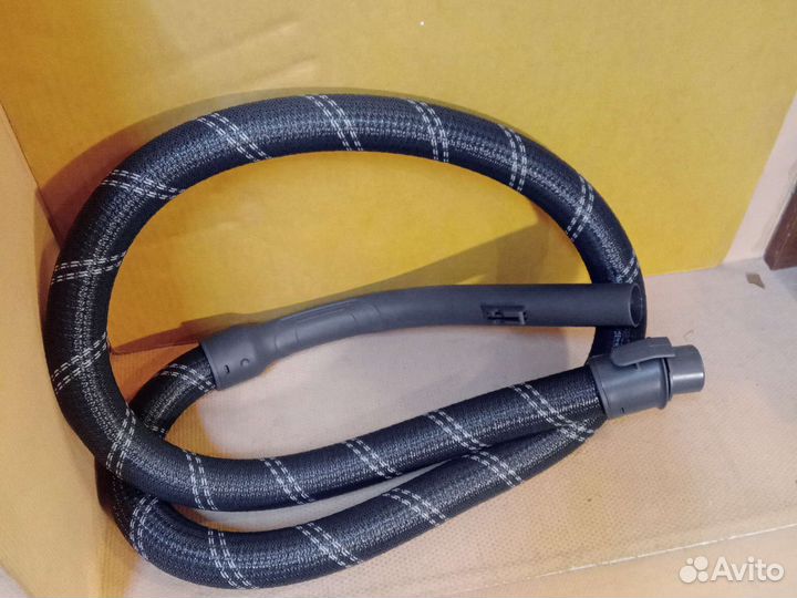 Шланг в оплетке для пылесоса Томас