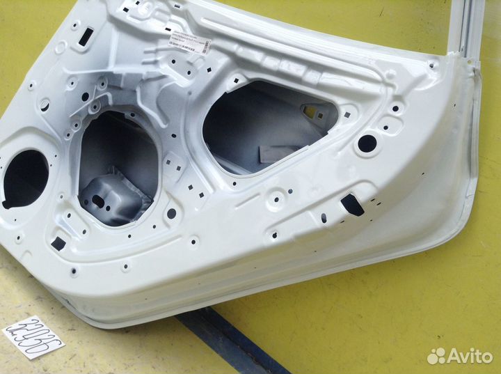 Hyundai Solaris седан Дверь Задняя Правая