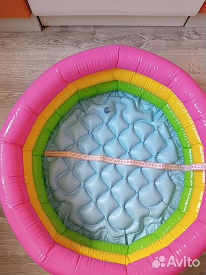 Надувной бассейн