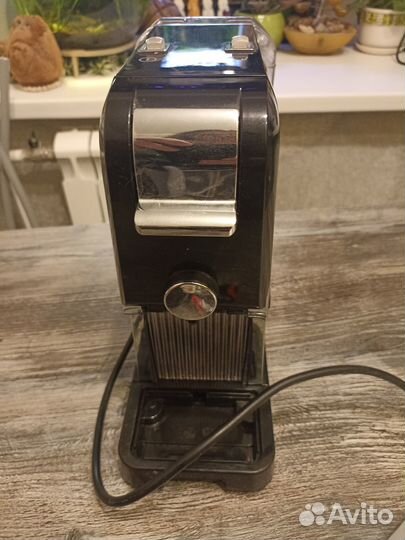 Капсульная кофемашина Squesito Pretty