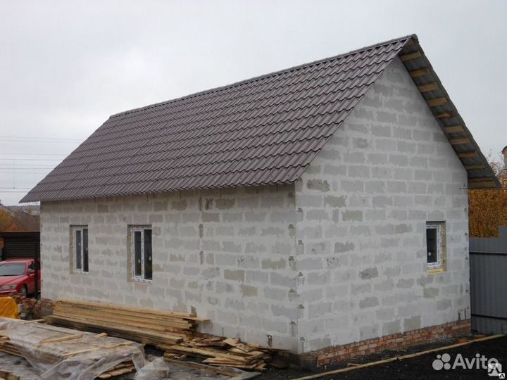 Бригада строителей