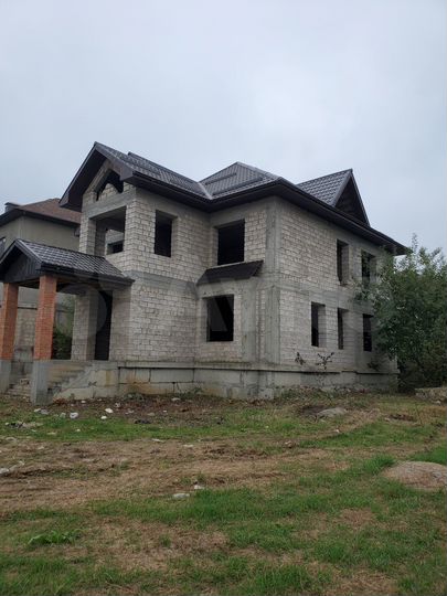 Дом 244 м² на участке 6,5 сот.