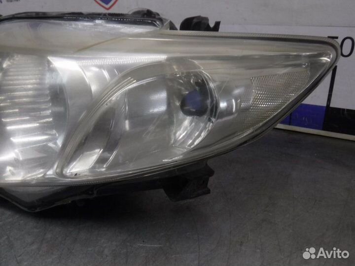 Фара передняя левая Toyota Corolla