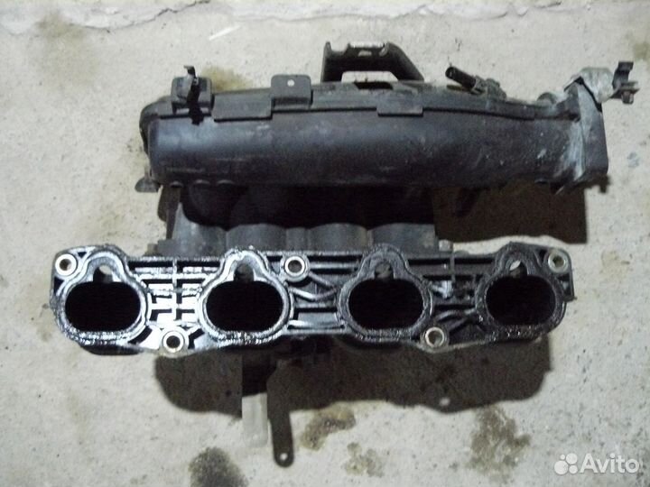 Коллектор впускной Nissan Primera P12 QR20DE