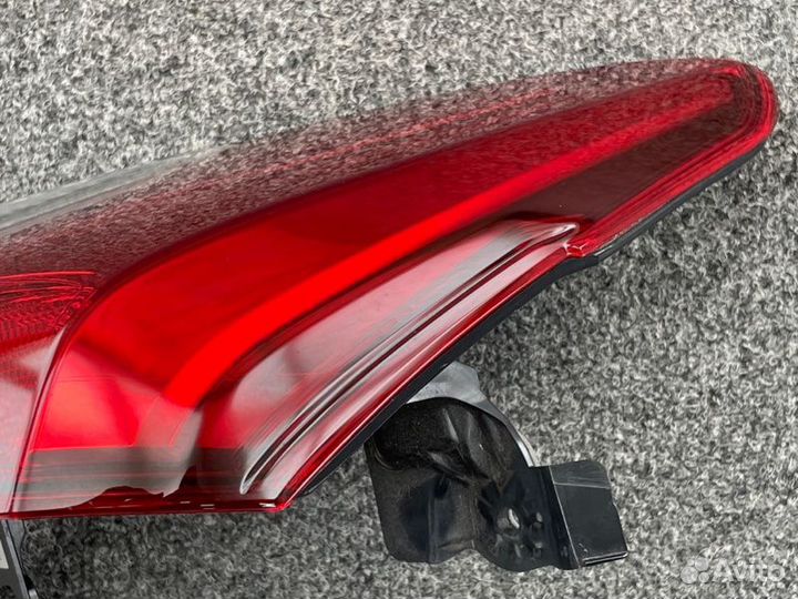 Стоп-сигнал левый Subaru Forester SK