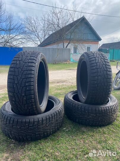 Roadstone Winguard WinSpike 215/50 R17