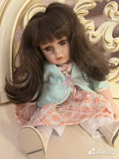 Кукла фарфоровая коллекционная