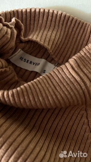 Трикотажное платье Reserved