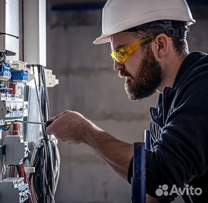 Электромонтажник