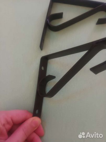 Кронштейн для цветов или полочек