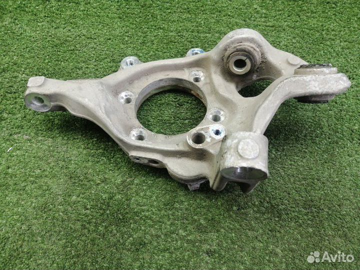 Кулак поворотный задний правый Mercedes Glk